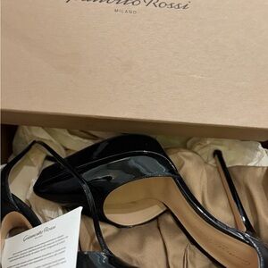 Gianvito Rossi Glossy Black Heels